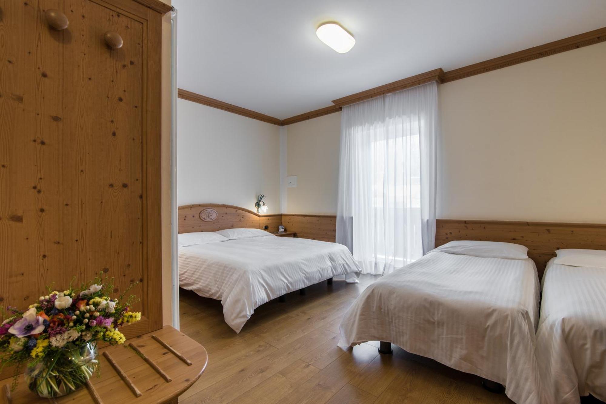 סן מרקו די קסטרוזה Hotel Colfosco מראה חיצוני תמונה